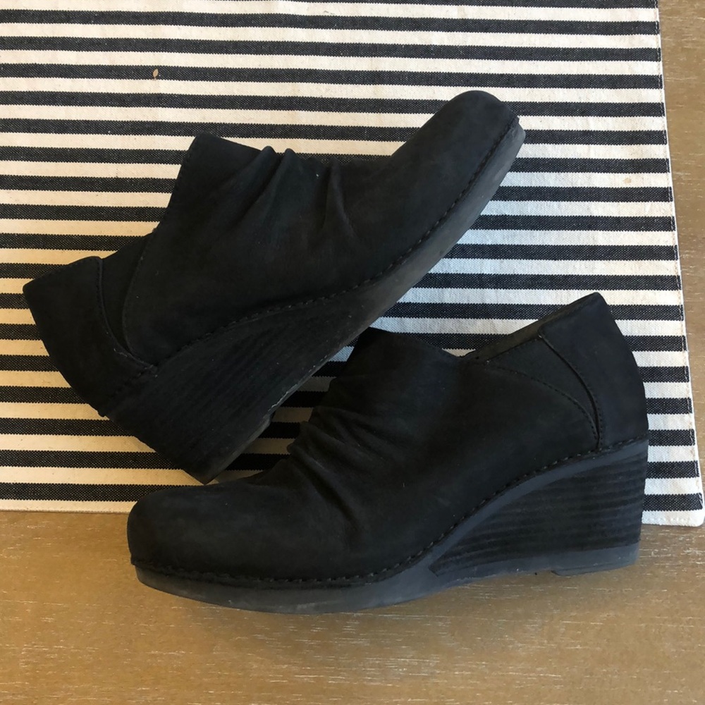 Dansko wedge
